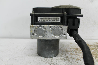 BMW, 5 Series Abs Pump/Modulator E60 On Module P/N 34516767239 10/03 04/10