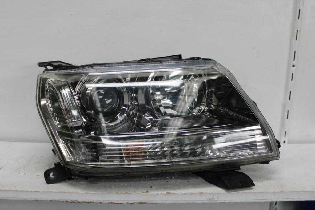 Suzuki, Vitara, Right Headlamp Grand Vitara, Jb-Jt, 5Dr, Halogen, W/ Auto Levelling Type, 04/05-07/12