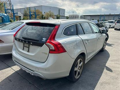 Volvo, S60/V60 Bonnet S60/V60 F Series, 12/10 11/13