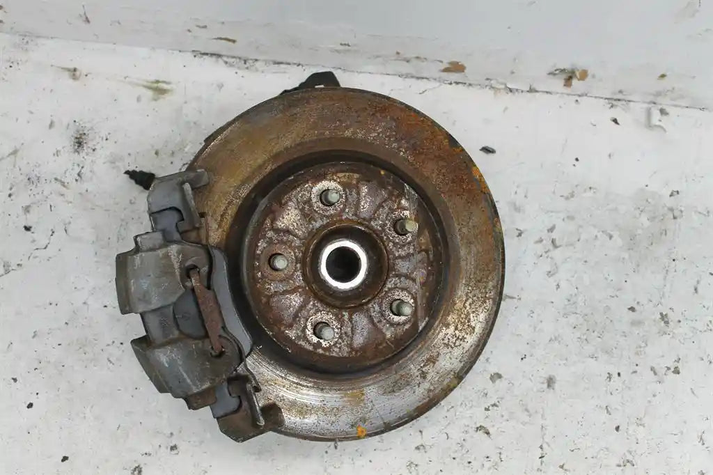 Ford, Escape Left Front Hub Assembly Ba Za Zb Zc Zd Abs Type 02/01 01/12