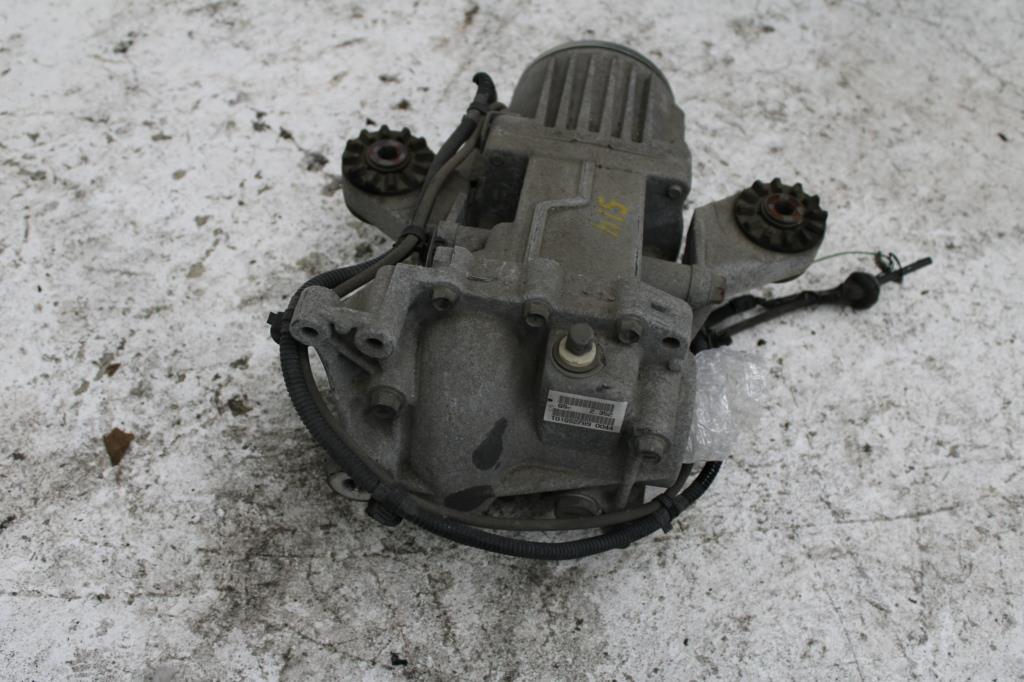 Mitsubishi, Delica Rear Diff Assembly 5th Gen 07