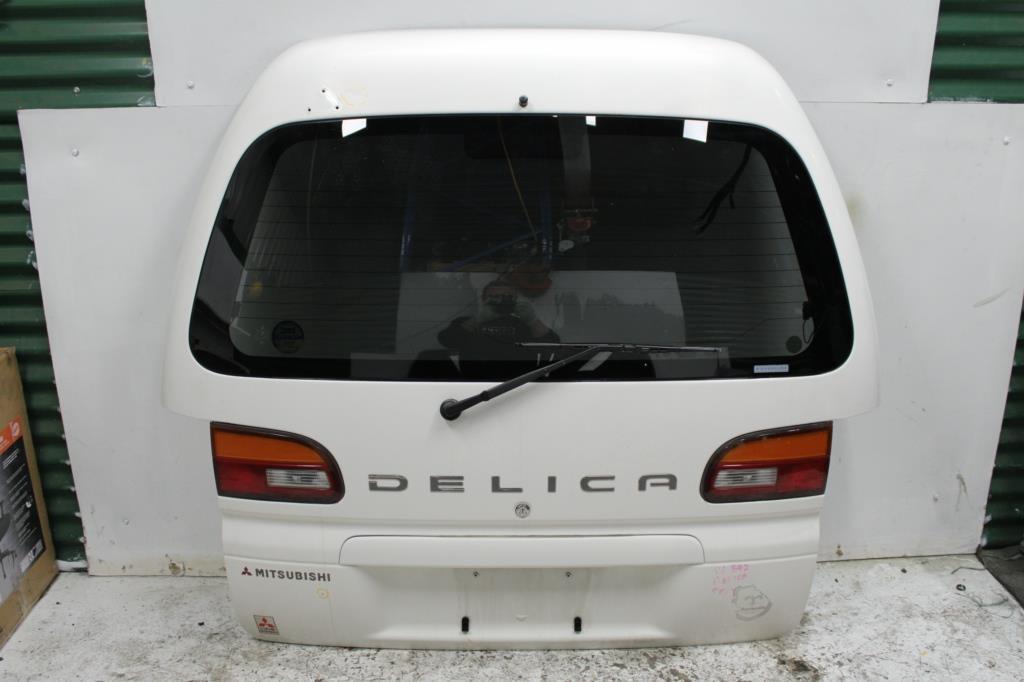Mitsubishi, Delica Bootlid/Tailgate Spacegear Tailgate, W/ Mirror, Highroof, 90