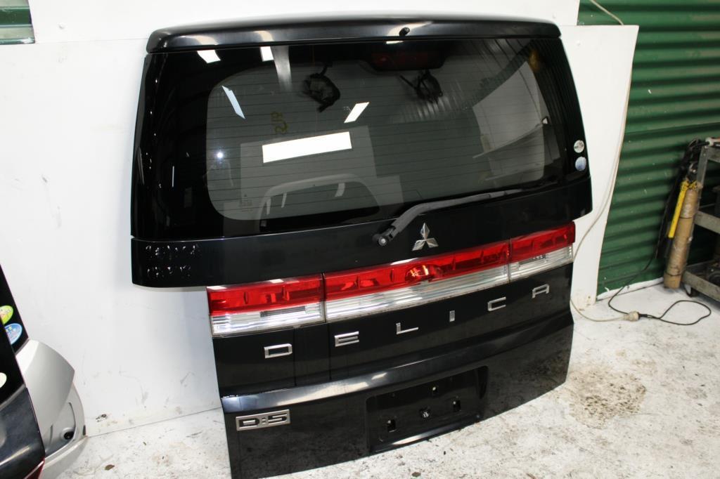 Mitsubishi, Delica Bootlid/Tailgate 5th Gen 07