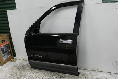 Ford, Explorer Left Front Door Ut-Uz 10/01 08/05