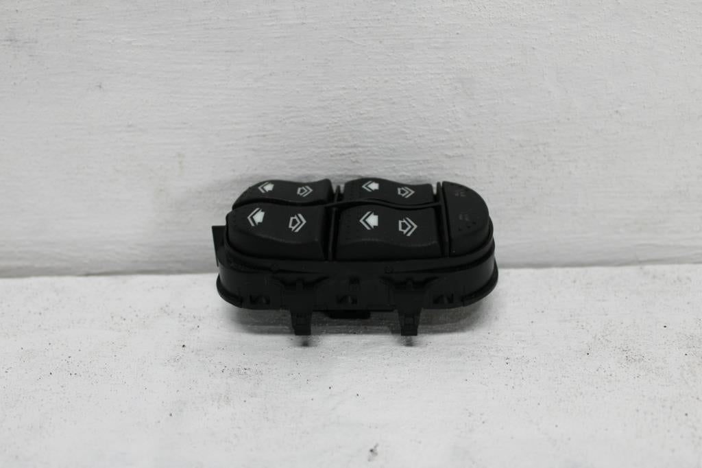 Ford, Focus Power Window Switch Rh Front (Master Switch) 4 Switch, Lr, 01/01 06/05