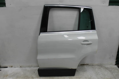 Volkswagen, Tiguan Left Rear Door 5N 05/08 08/16