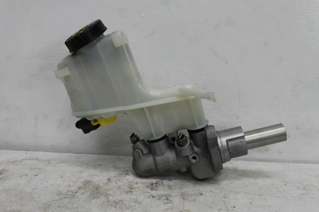 Skoda, Octavia Master Cylinder Ne 09/13 09/20