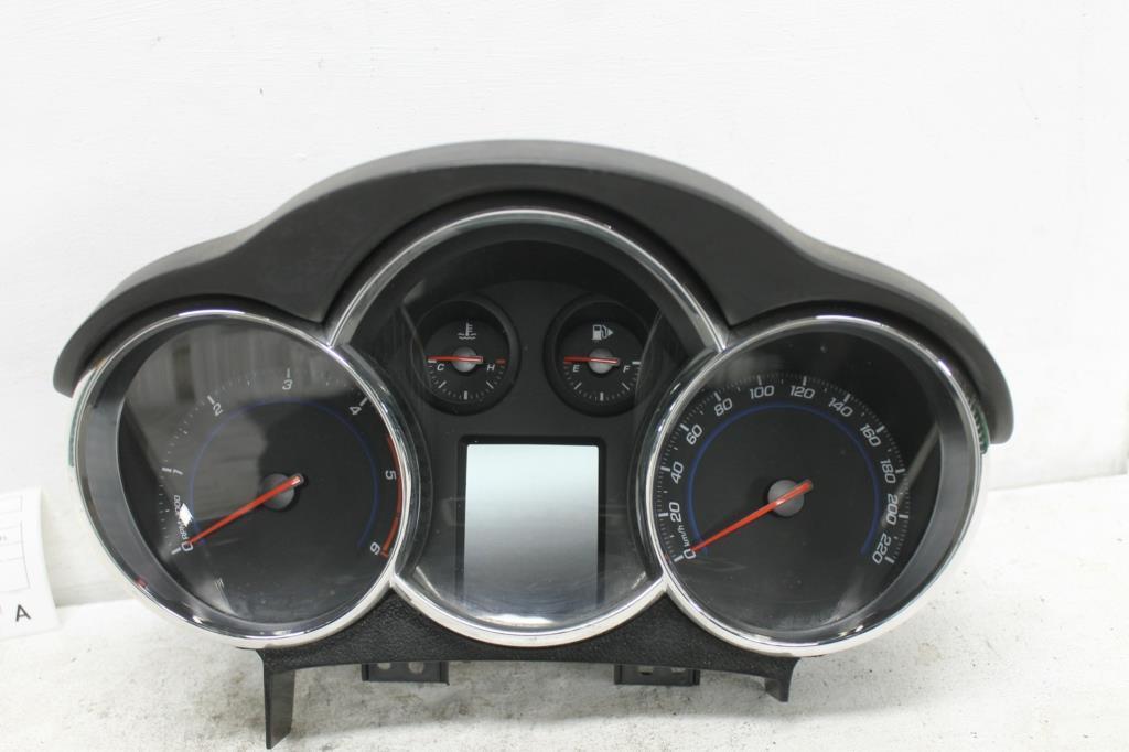Holden, Cruze Instrument Cluster Instrument Cluster Diesel, Auto T/M, Cdx/Z Series, Jh, 03/11 01/17