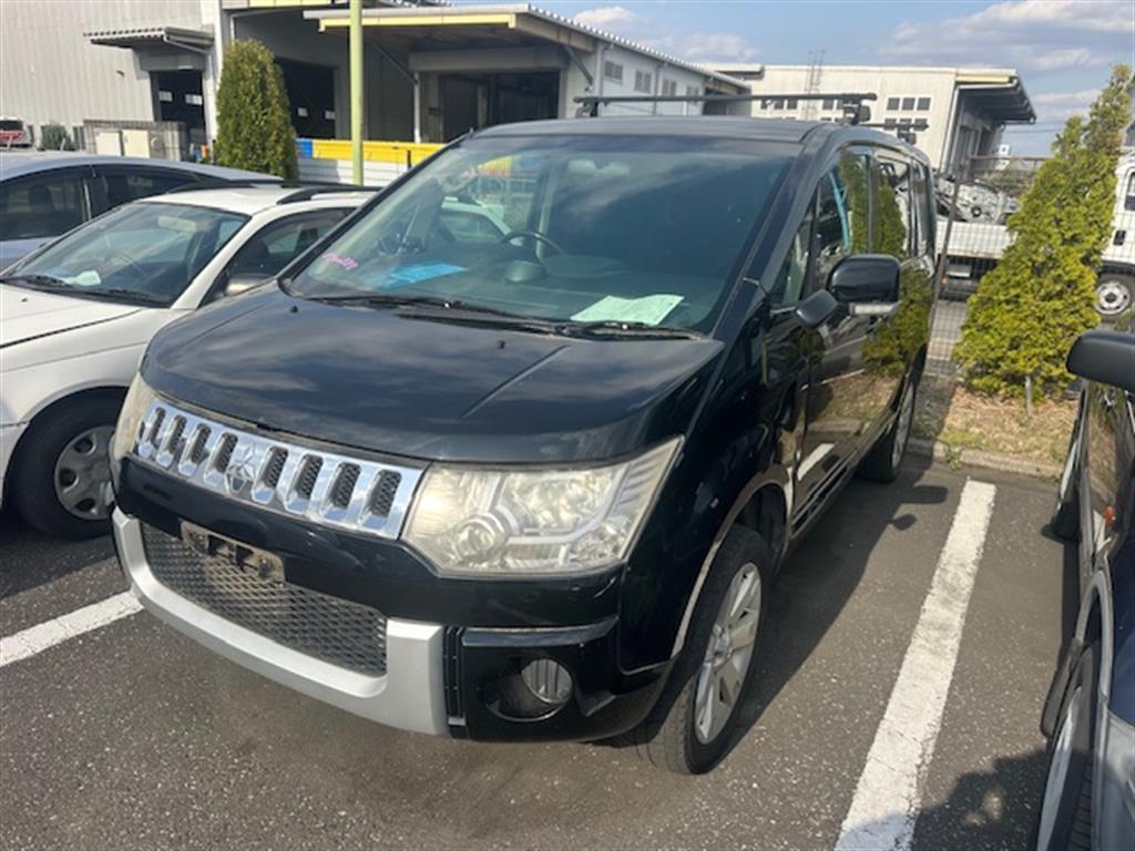 Mitsubishi, Delica, Bonnet 5Th Gen 07- (Import)
