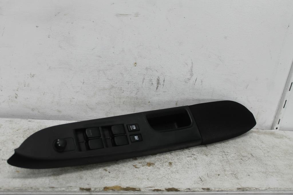 Suzuki, SX4 Power Window Switch Rh Front (Master Switch) 01/07 01/14
