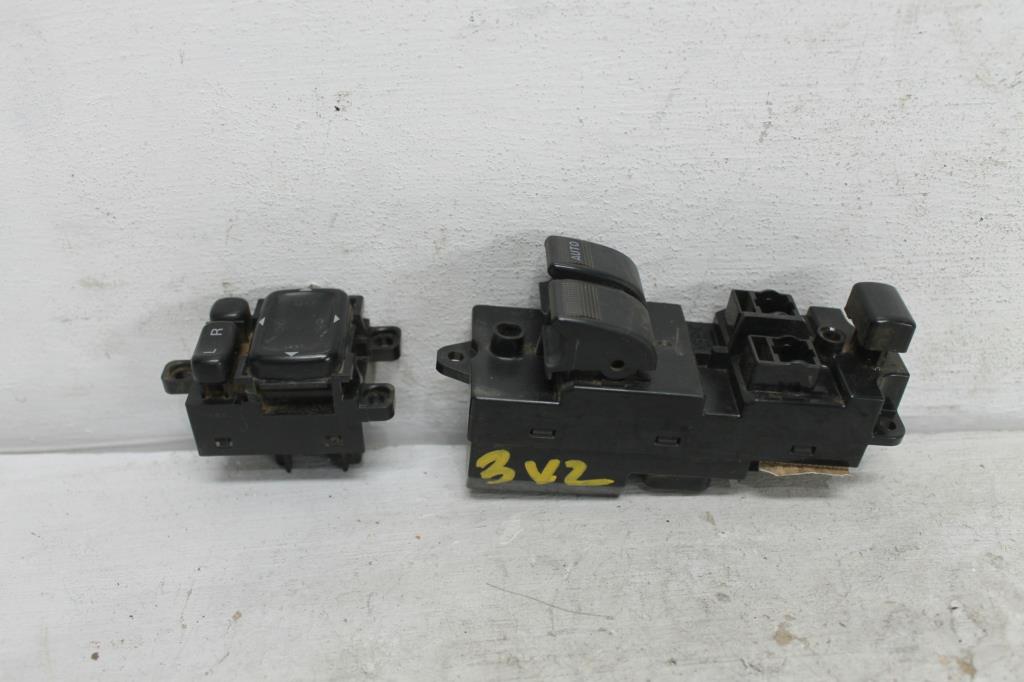 Mazda, BT50 Power Window Switch Rh Front (Master Switch) Single/Extra, W/ Elec Mirror, Twin Plug Type, Un, 11/06 09/11