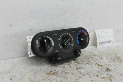 Mazda, Tribute Heater/Ac Controls Yu Series 02/01 06/06