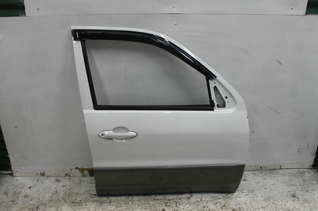 Mazda, Tribute Right Front Door Yu Series Large Mould Type, 02/01 05/06