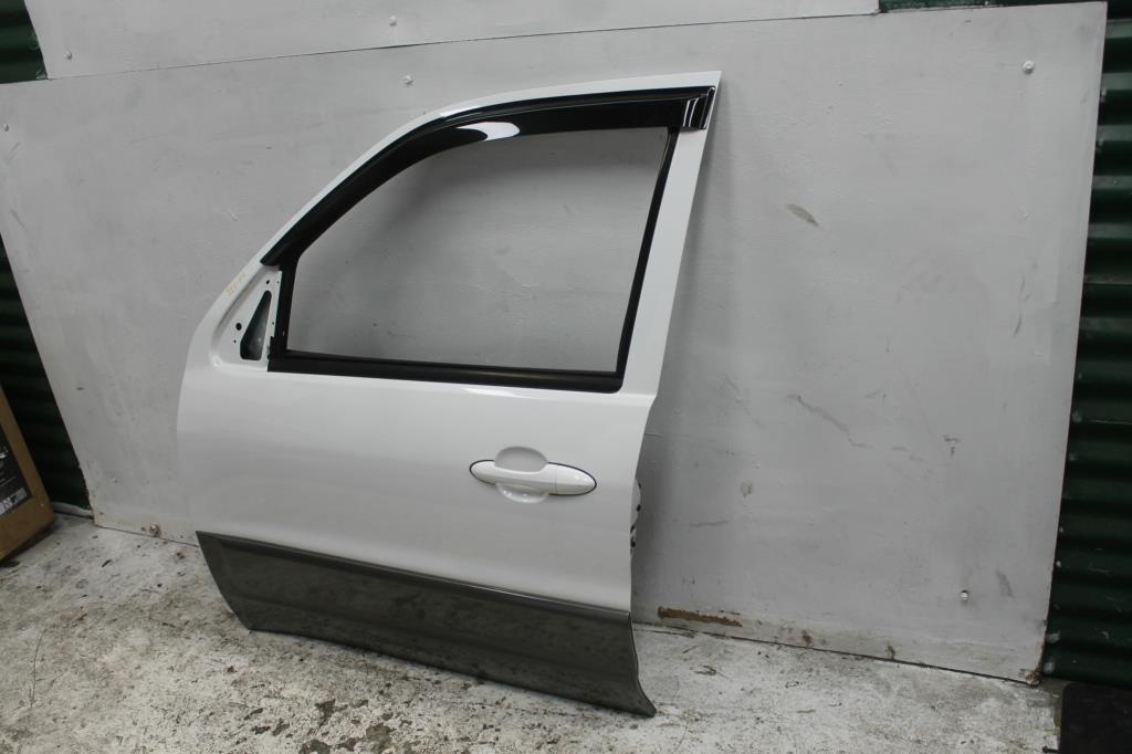 Mazda, Tribute Left Front Door Yu Series Large Mould Type, 02/01 06/06