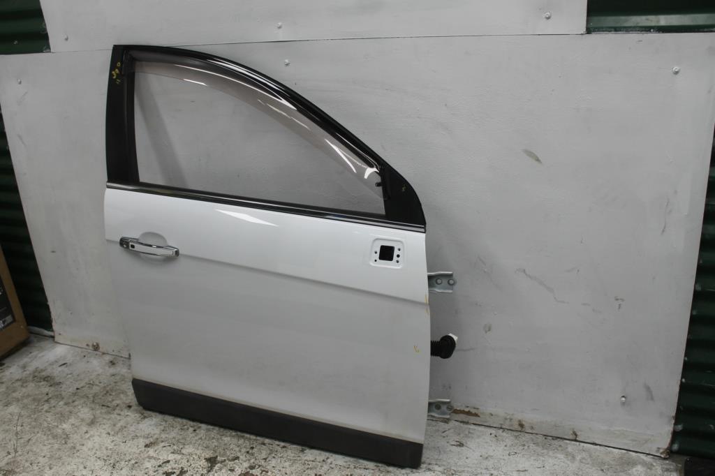 Holden, Captiva Right Front Door Cg Ls/Lt/Ltz (4Th Vin = C), W/ Keyless Entry Type, 12/13 06/18