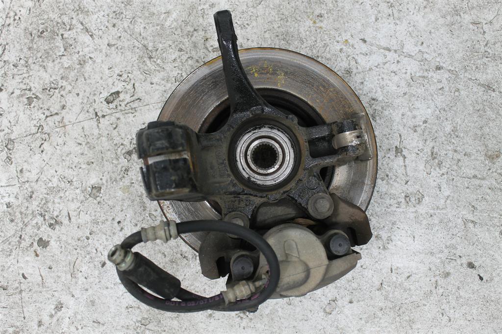 Mazda, 2 Right Front Hub Assembly Dy Series, Non Abs Type, 12/02-08/07