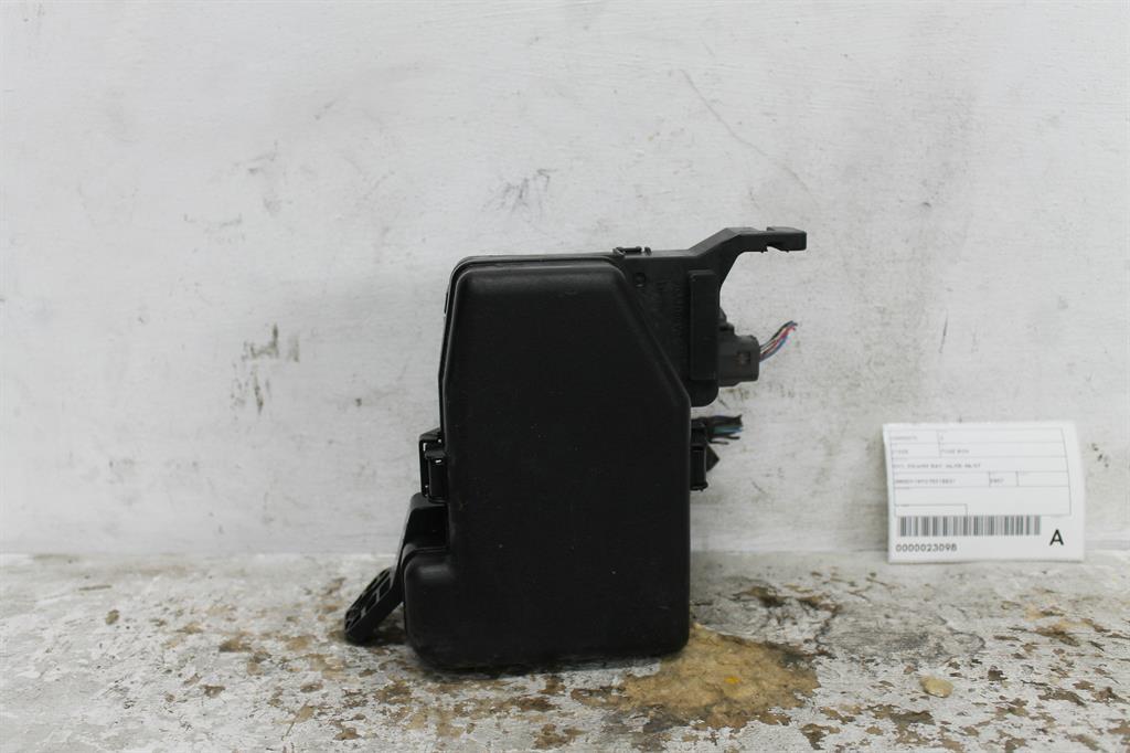 Mazda, 2 Fuse Box Dy2, Engine Bay, 06/05-08/07