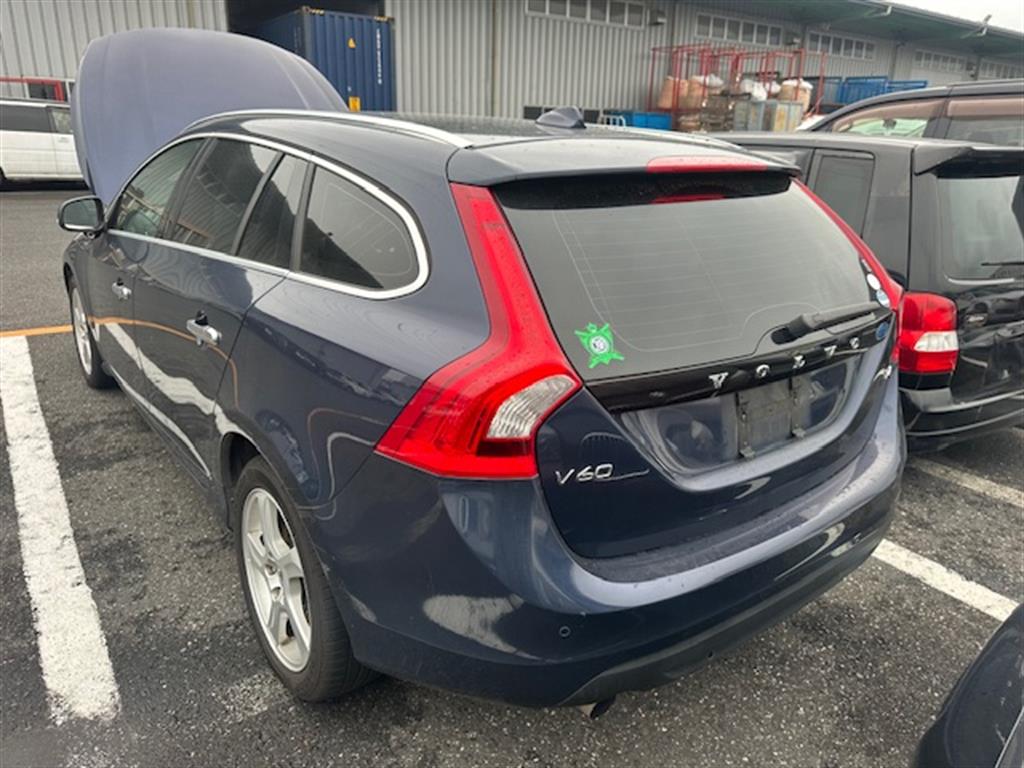 Volvo, S60/V60 Left Front Door F Series, Sedan/Wagon, 12/10-12/18