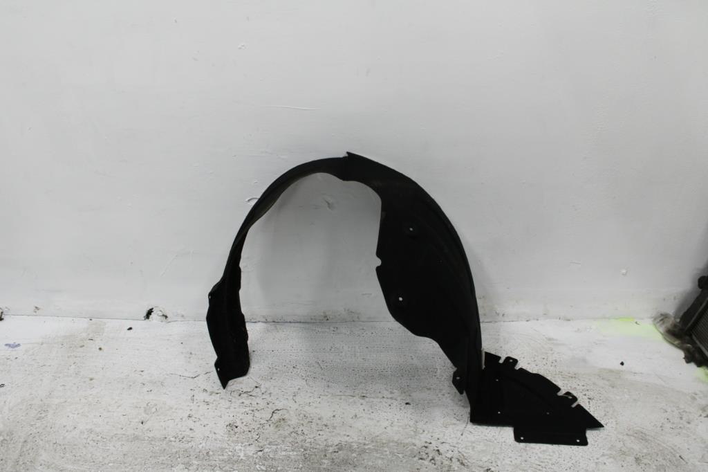 LDV, G10, Left Guard Liner Sv7A/Sv7C, Front, Wagon/Van, 04/15-