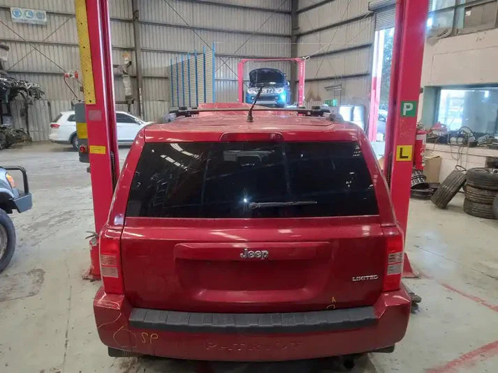 Jeep, Patriot Right Rear 1/4 Door Glass Mk 08/07 12/16