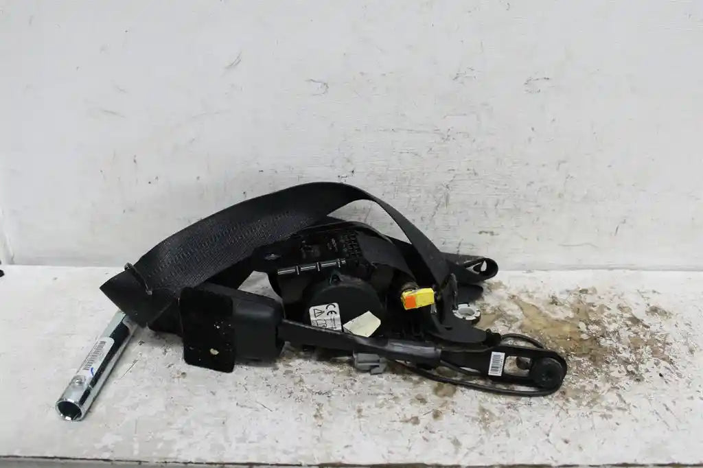 Jeep, Cherokee Seat Belt Kl Rh Front Assy (Belt And Stalk) 02/14 11/22