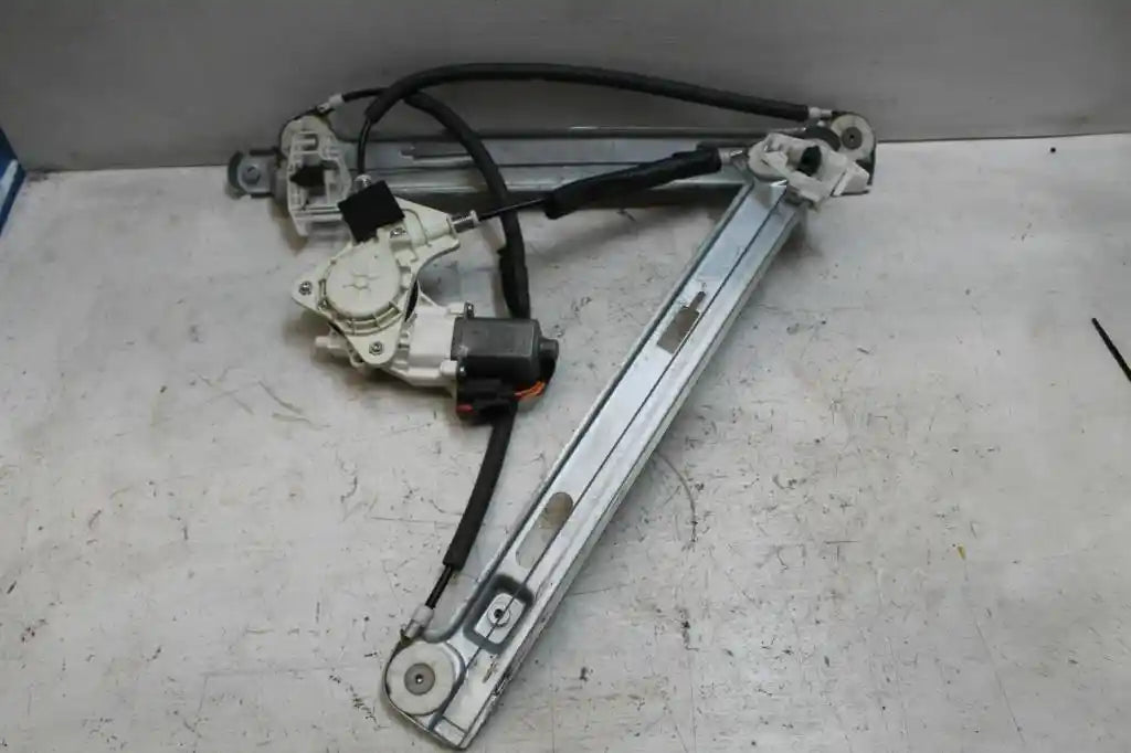Jeep, Compass Left Front Window Reg/Motor Mk, 07/11-12/16 J63623