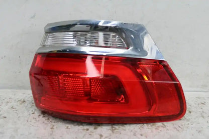 Jeep, Grand Cherokee Left Taillight Wk Laredo/Overland/Limited W/ Chrome Bezel 04/13 02/22