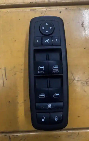 Jeep, Grand Cherokee Power Window Switch Rh Front (Master Switch) Wk 10/10 02/22