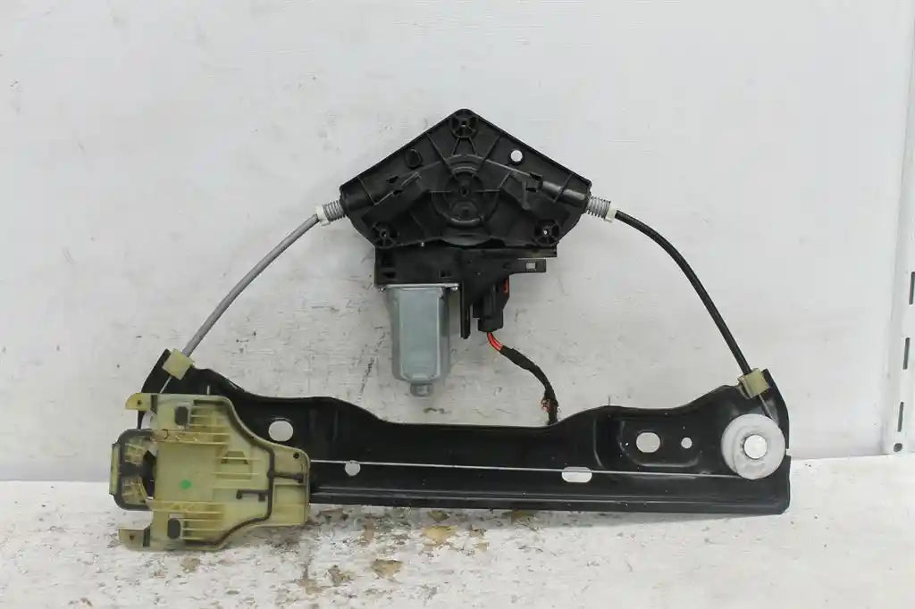Jeep, Grand Cherokee Right Rear Wnd Reg/Motor Wk 10/10 02/22