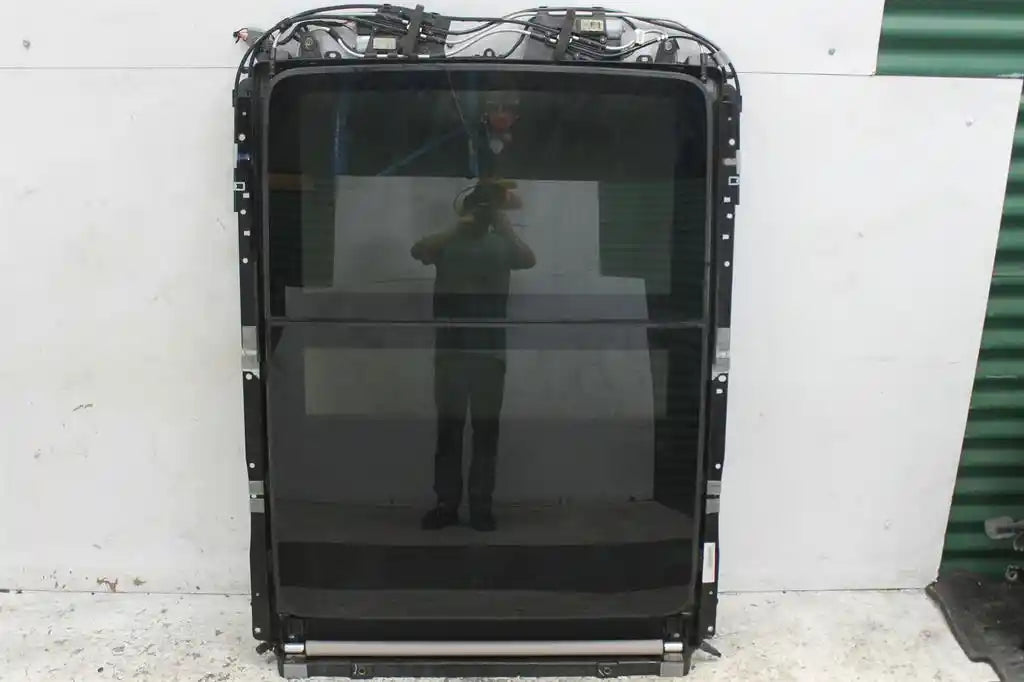 Jeep, Grand Cherokee Roof Glass/Sunroof/T Assy (Front & Rear) Wk 10/10 02/22