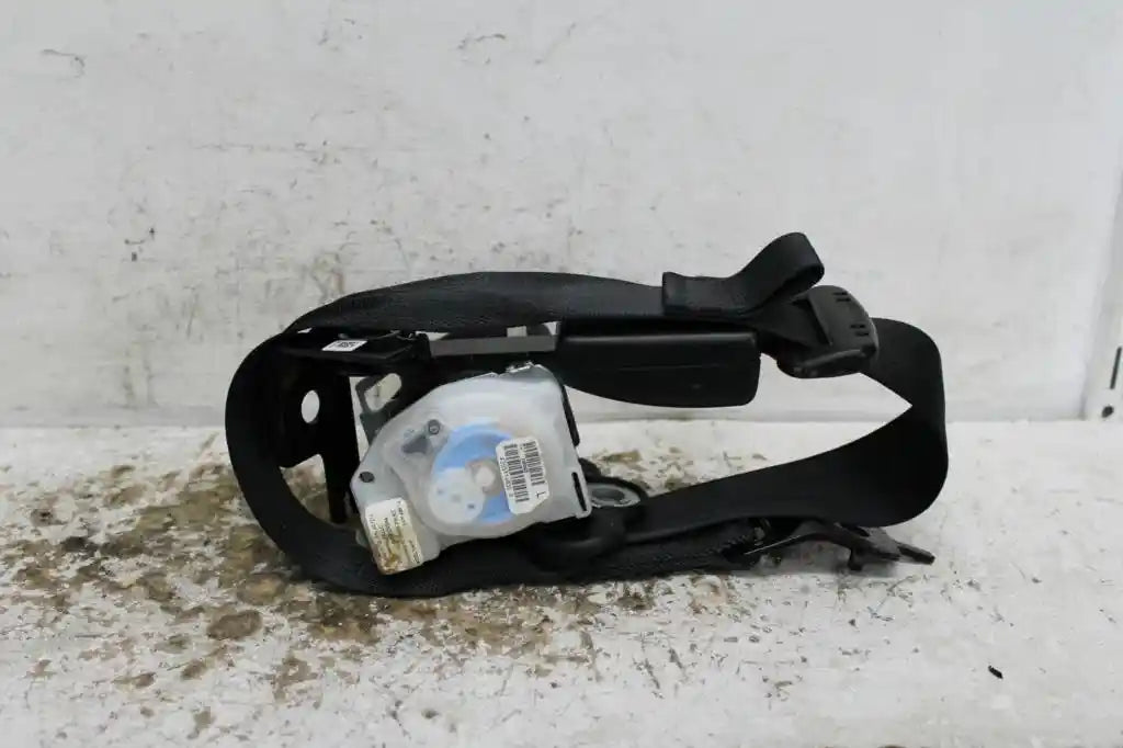 Jeep, Grand Cherokee Seat Belt Lh Rear Assy (Belt And Stalk) Wk 10/10 08/18