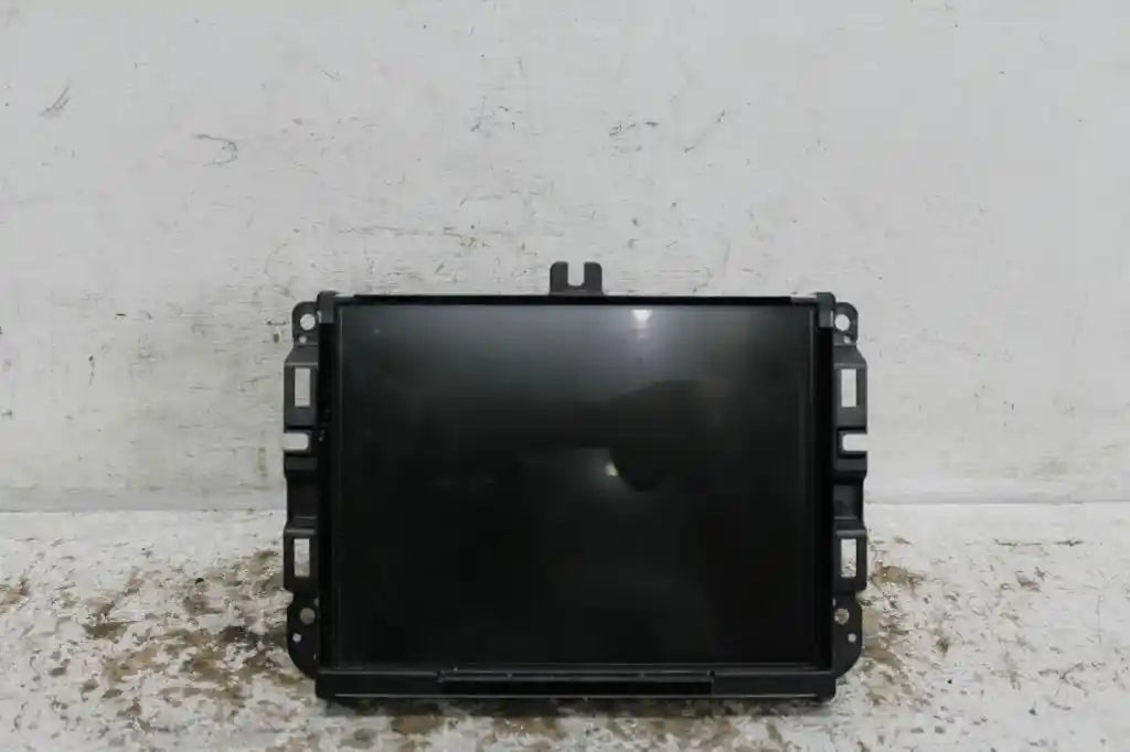 Jeep, Grand Cherokee Stereo/Head Unit Display Unit Only Uconnect 8.4In Sat Nav Type Wk 04/13 09/16