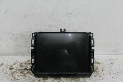 Jeep, Grand Cherokee Stereo/Head Unit Display Unit Only Uconnect 8.4In Sat Nav Type Wk 04/13 09/16