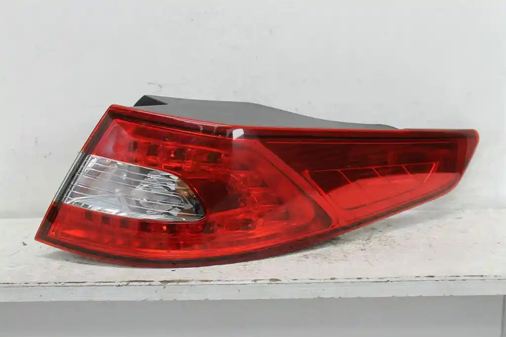Kia, Optima Right Taillight Tf Sli/Platinum Led Type 01/11 09/13