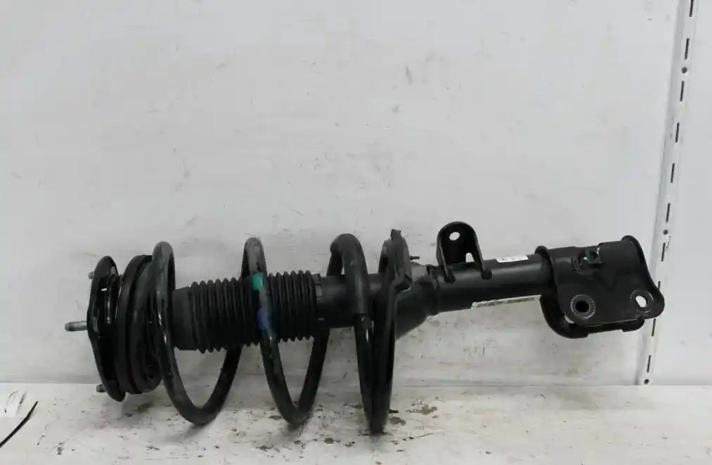 LDV, G10 Left Front Strut Sv7A/Sv7C Wagon/Van 04/15