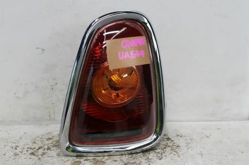 MINI, Cooper Right Taillight R56/R57 Hatch/Cabrio Amber Indicator Type 02/07 09/10