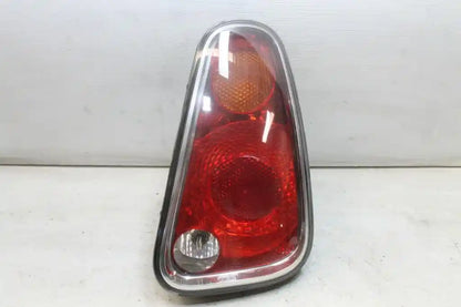 MINI, Cooper Right Taillight R50/R53, Hatch, Amber Indicater At Top, 07/04-10/06 J1203