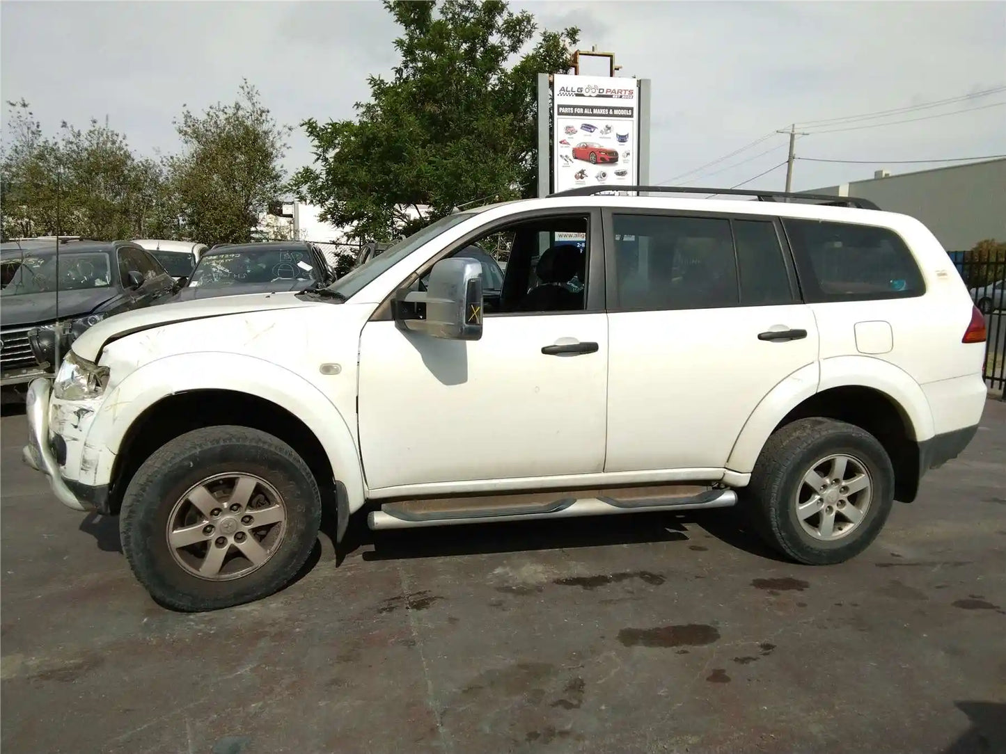 Mitsubishi Challenger