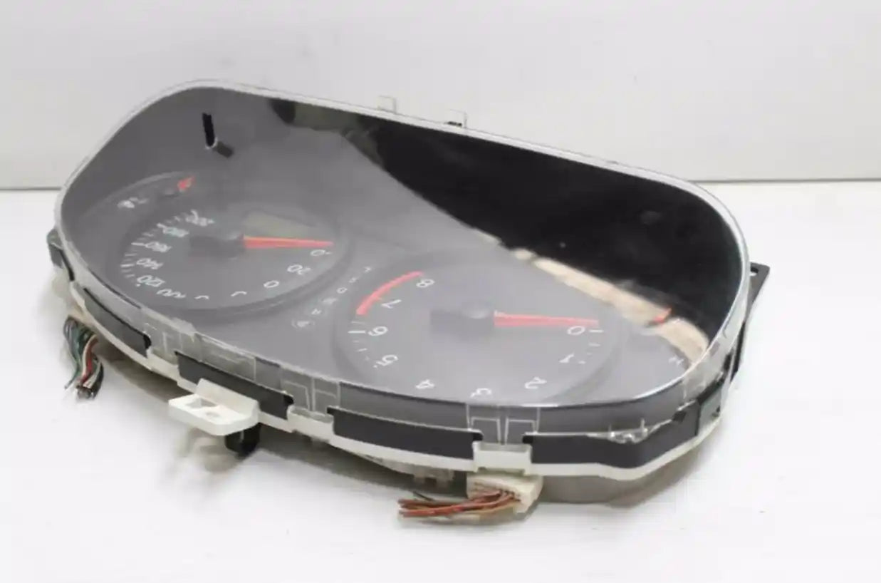 Mazda, 2 Instrument Cluster Dy1 Auto 12/02 05/05