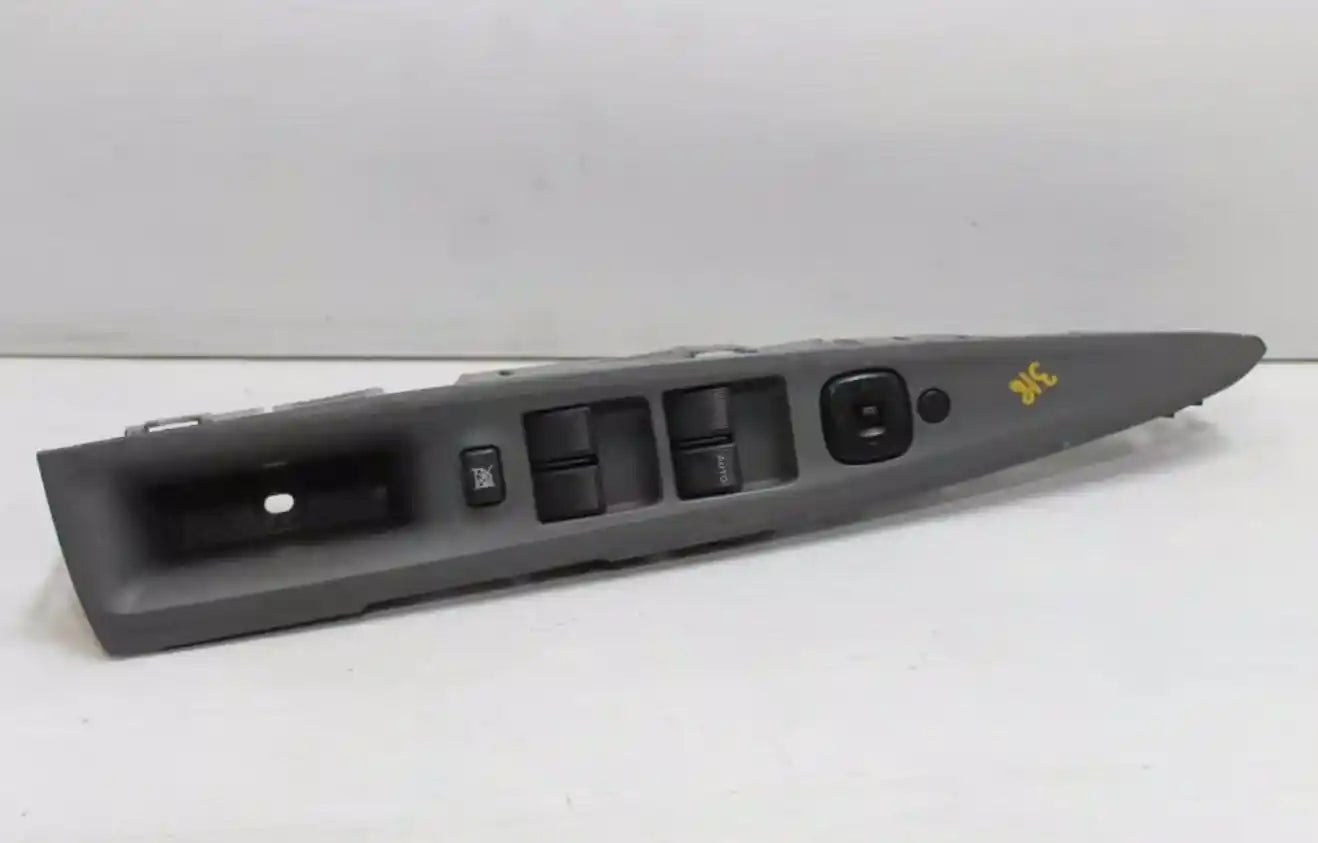 Mazda, 2 Power Window Switch Rh Front (Master Switch) Dy2 Series 06/05 08/07