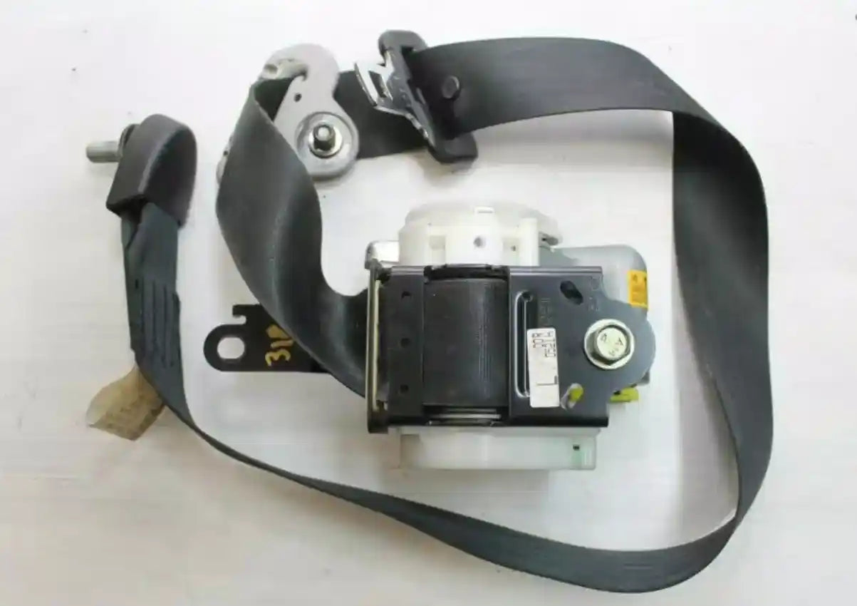 Mazda, 2 Seat Belt Rh Front Seat Belt Only Black Dy 12/02 08/07