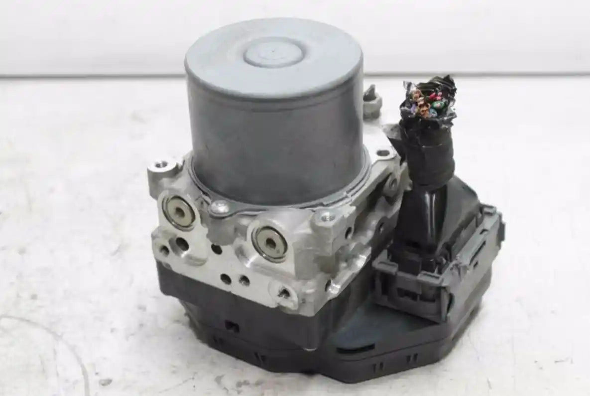 Mazda, 6 Abs Pump/Modulator Gj, 10/14-06/16 J1653