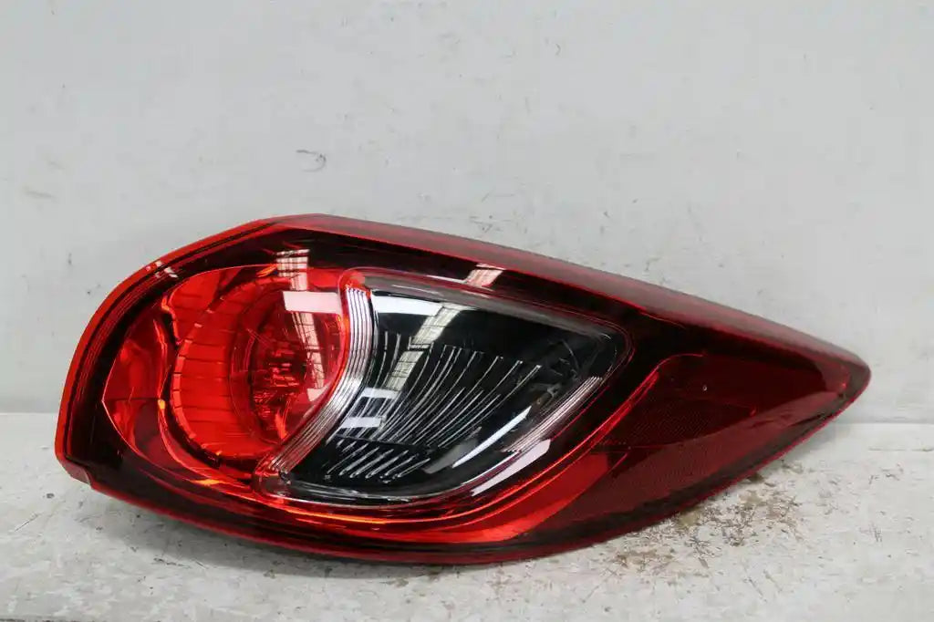 Mazda, CX5 Right Taillight Ke In Body Non Led Type 02/12 12/16