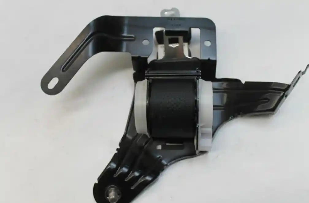 Mazda, CX9 Seat Belt Centre Rear 2Nd Row Seat Belt Only Tb 12/07 12/15