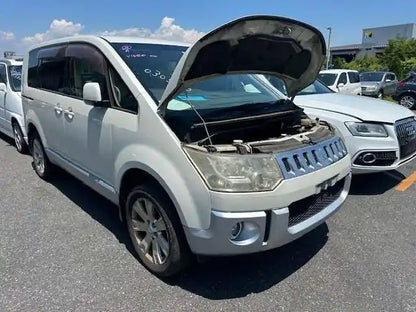 Mitsubishi, Delica Front Bumper 5Th Gen 07-18 (Import) 33