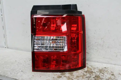 Mitsubishi, Delica Right Taillight 5Th Gen 07 18 (Import)