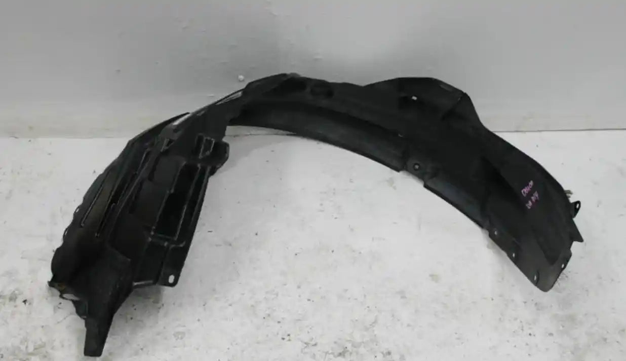 Mitsubishi, Delica Right Guard Liner 5Th Gen 07-18 (Import) 98