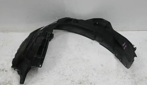 Mitsubishi, Delica Right Guard Liner 5Th Gen 07-18 (Import) 98