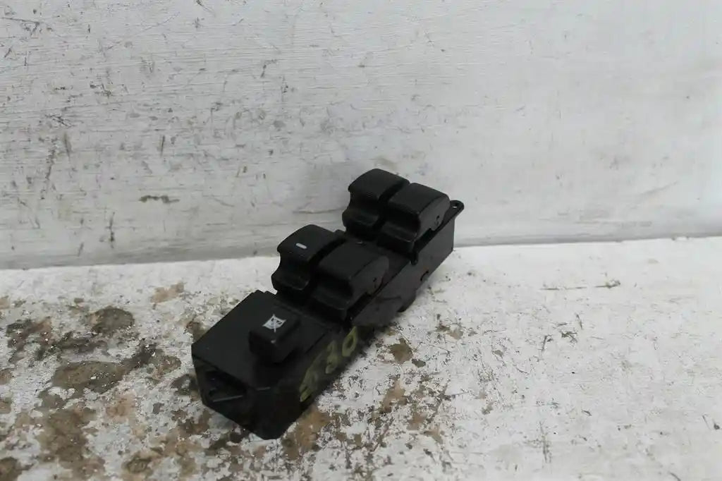 Mitsubishi, Outlander Power Window Switch Rh Front (Masterswitch) Zg 11/06 09/09