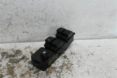 Mitsubishi, Outlander Power Window Switch Rh Front (Masterswitch) Zg 11/06 09/09